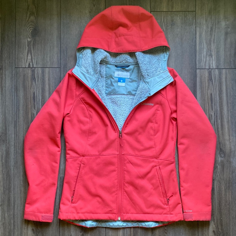 Womens small Columbia jacket